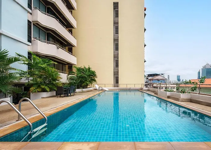 Wander Nana - Pool View With Soaking Tub Bangkok